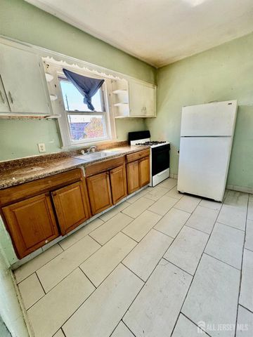 168 Throop Avenue, New Brunswick, NJ 08901
