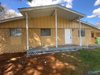 3203 Delisa Circle NW, Huntsville, AL 35810