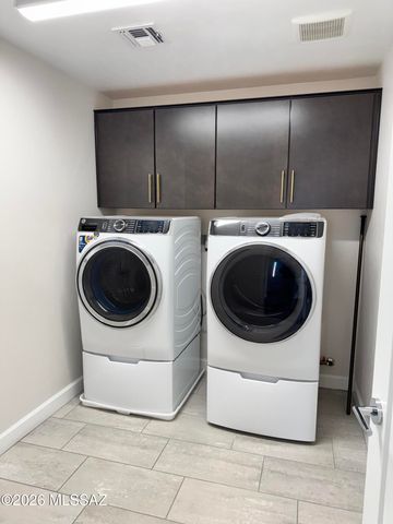 782 W Calle Las Varitas, Sahuarita, AZ 85629