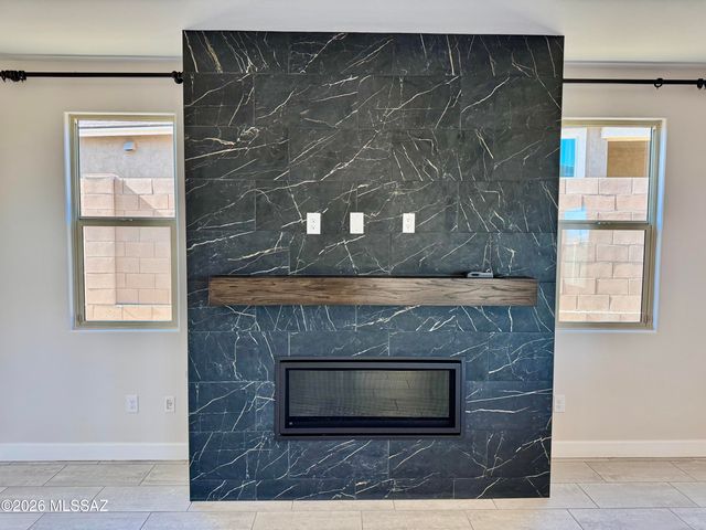 782 W Calle Las Varitas, Sahuarita, AZ 85629