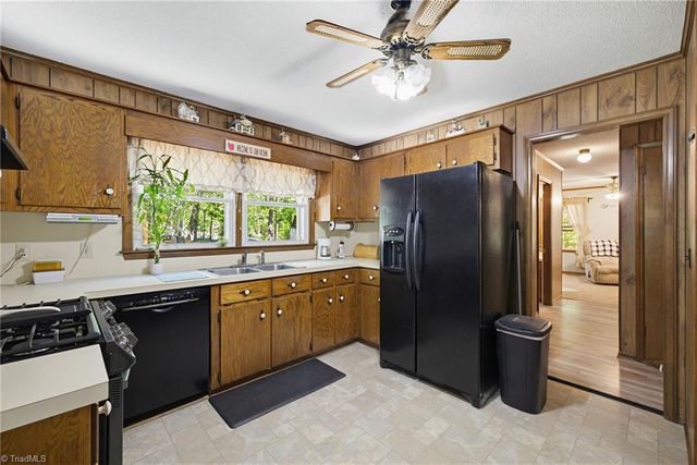 2457 Leonae Drive, Randleman, NC 27317