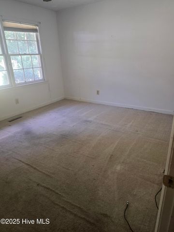 808 N Glenwood Trail, Southern Pines, NC 28387