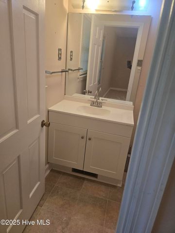 808 N Glenwood Trail, Southern Pines, NC 28387