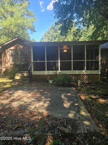 808 N Glenwood Trail, Southern Pines, NC 28387