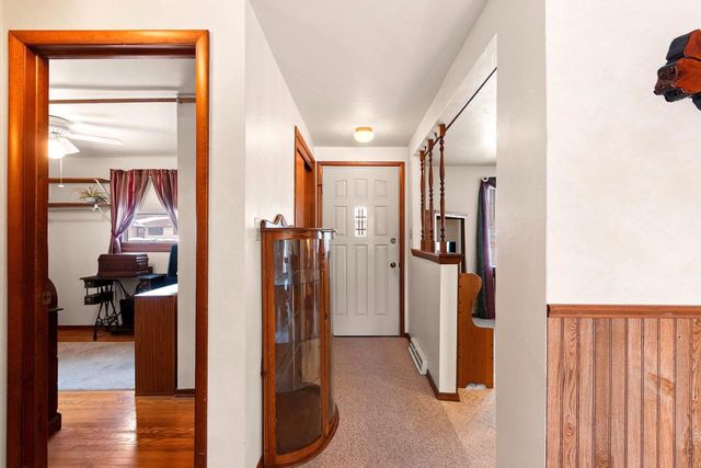 1713 BENTWOOD DRIVE, Green Bay, WI 54303