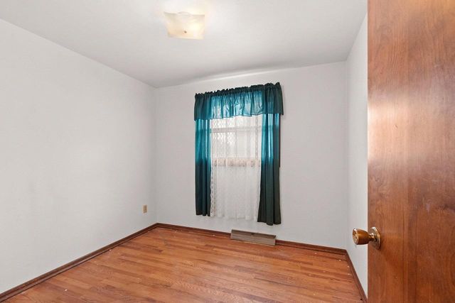 1713 BENTWOOD DRIVE, Green Bay, WI 54303