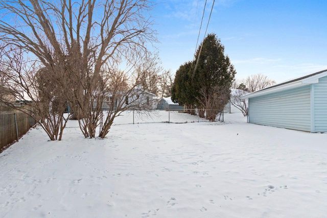 1713 BENTWOOD DRIVE, Green Bay, WI 54303