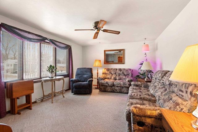 1713 BENTWOOD DRIVE, Green Bay, WI 54303