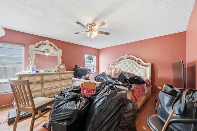 1172 EPSON OAKS WAY, Orlando, FL 32837