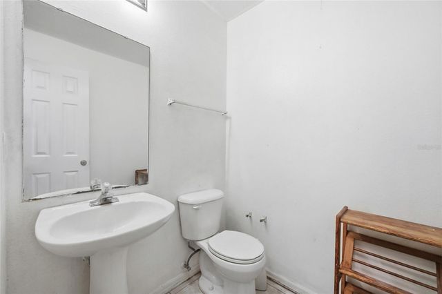 1172 EPSON OAKS WAY, Orlando, FL 32837