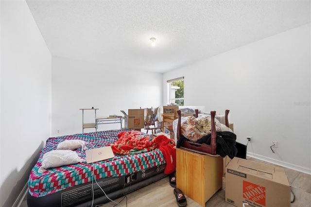 1172 EPSON OAKS WAY, Orlando, FL 32837