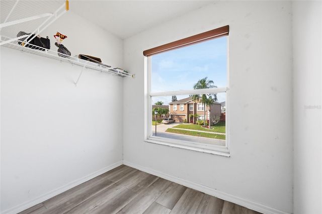 1172 EPSON OAKS WAY, Orlando, FL 32837