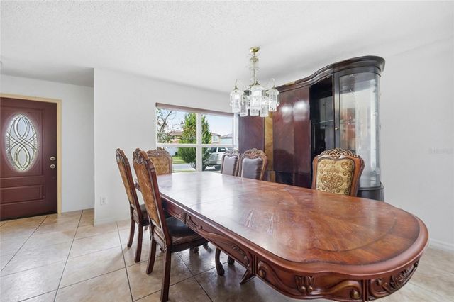 1172 EPSON OAKS WAY, Orlando, FL 32837