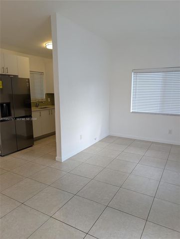 1585 NE 125th St 8, North Miami, FL 33161