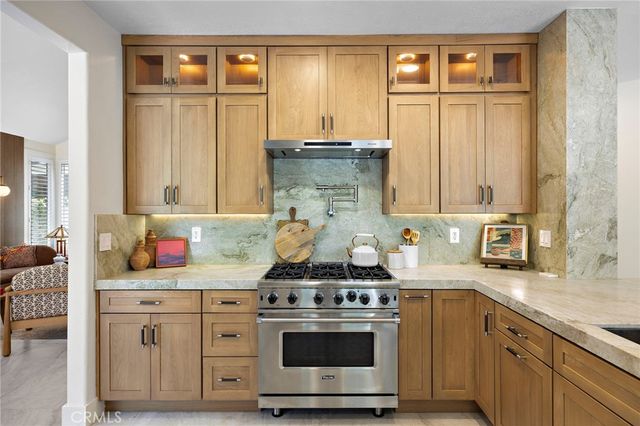 15 Glastonbury Pl, Laguna Niguel, CA 92677