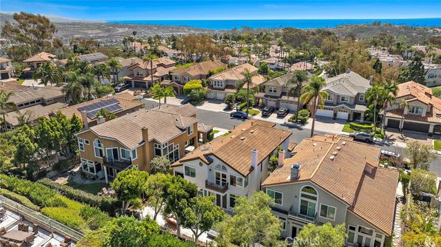 15 Glastonbury Pl, Laguna Niguel, CA 92677
