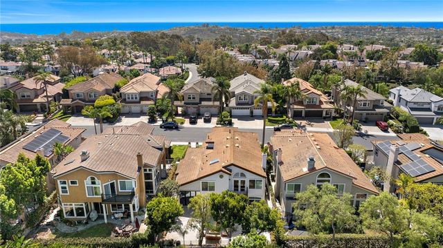 15 Glastonbury Pl, Laguna Niguel, CA 92677