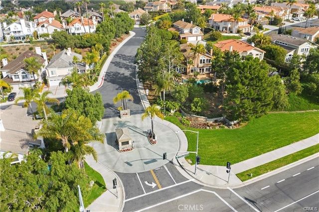 15 Glastonbury Pl, Laguna Niguel, CA 92677
