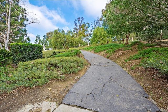 15 Glastonbury Pl, Laguna Niguel, CA 92677
