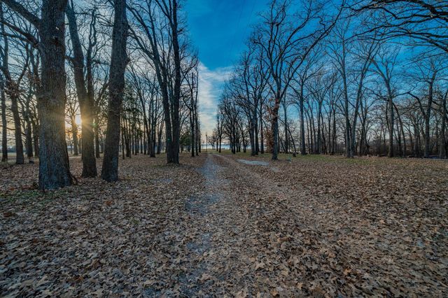 674 Briggs Boulevard, East Tawakoni, TX 75472