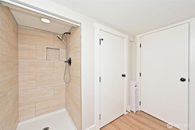 3216 24th Avenue W, Seattle, WA 98199