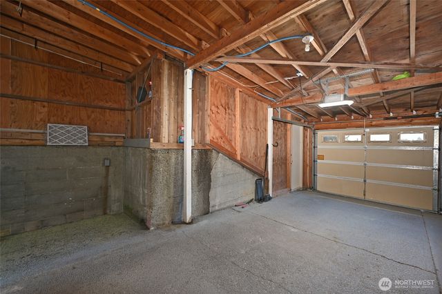 3216 24th Avenue W, Seattle, WA 98199