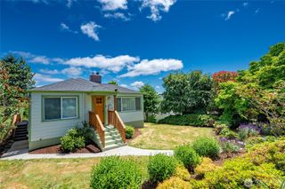 3216 24th Avenue W, Seattle, WA 98199