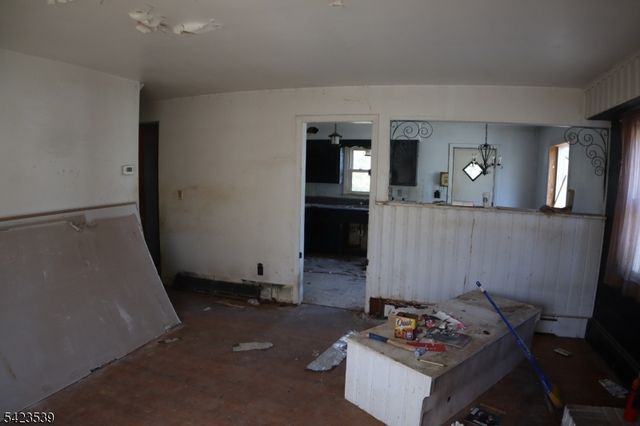 45 Johnson Rd, West Orange Twp., NJ 07052