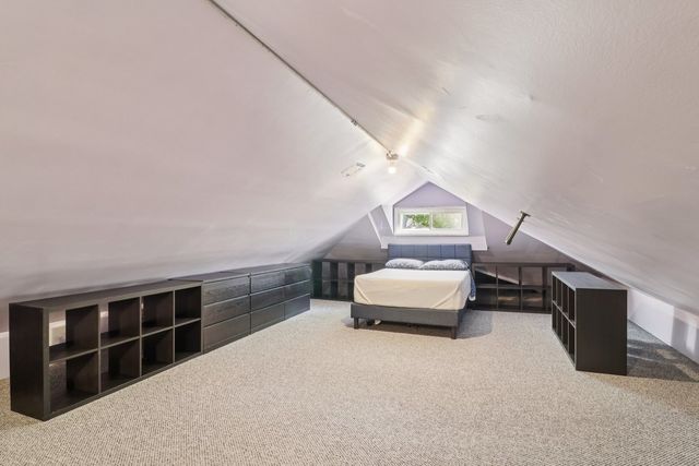 5026 N Hamlin Avenue, Chicago, IL 60625