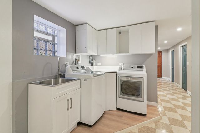 5026 N Hamlin Avenue, Chicago, IL 60625