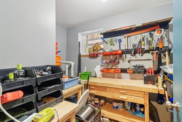 5026 N Hamlin Avenue, Chicago, IL 60625