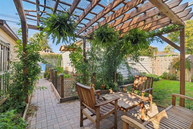 5026 N Hamlin Avenue, Chicago, IL 60625