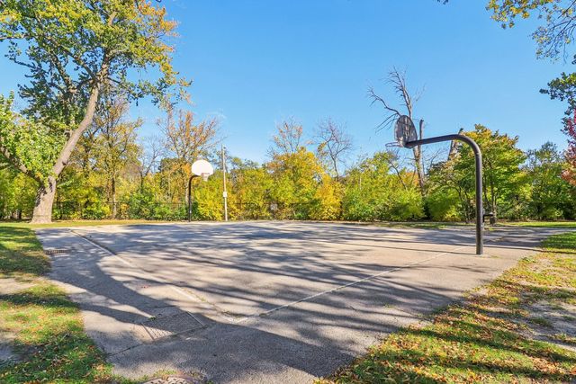 5026 N Hamlin Avenue, Chicago, IL 60625