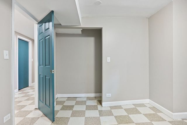 5026 N Hamlin Avenue, Chicago, IL 60625