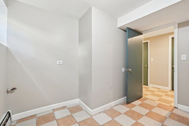 5026 N Hamlin Avenue, Chicago, IL 60625