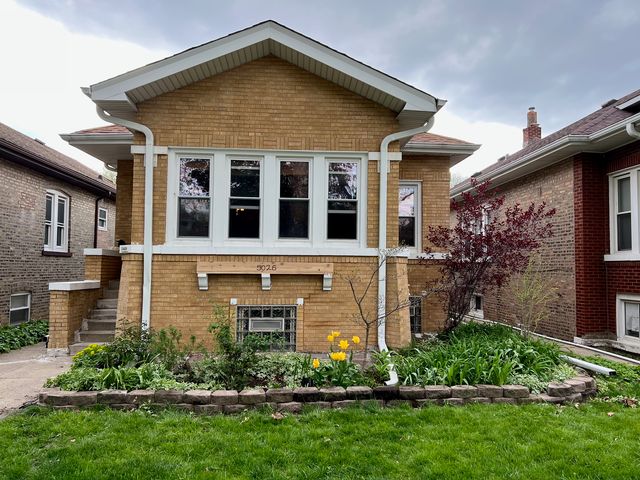 5026 N Hamlin Avenue, Chicago, IL 60625