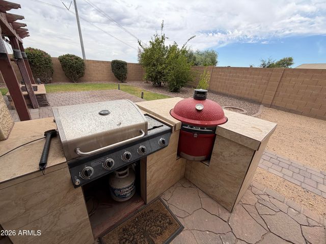 6906 S 78TH Drive, Laveen, AZ 85339