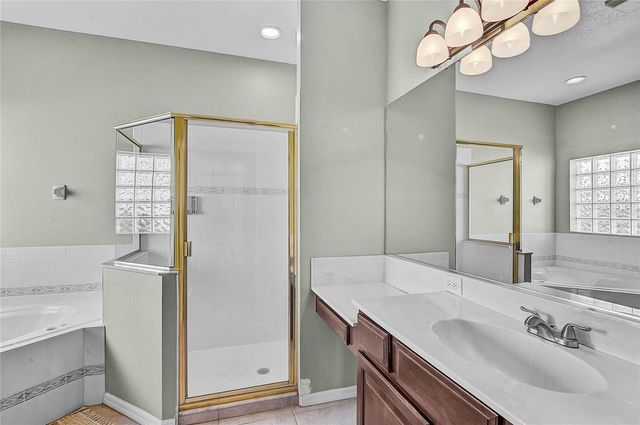 3708 5TH AVENUE NE, Bradenton, FL 34208