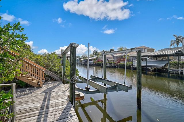 3708 5TH AVENUE NE, Bradenton, FL 34208