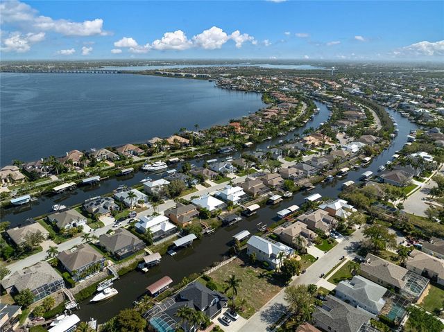 3708 5TH AVENUE NE, Bradenton, FL 34208