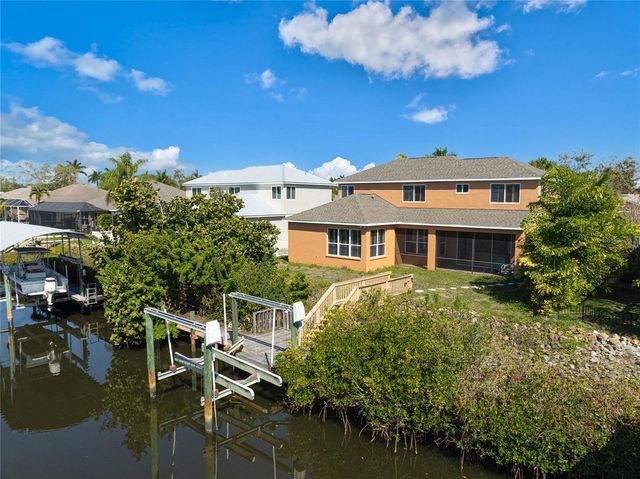 3708 5TH AVENUE NE, Bradenton, FL 34208