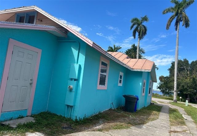 3516 E Riverside DR, Fort Myers, FL 33916