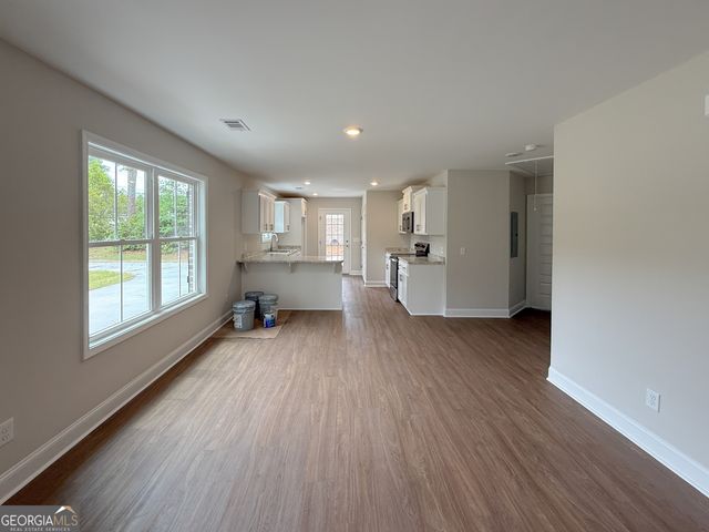102 Ohoopee Street, Reidsville, GA 30453