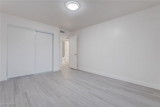 3060 Tarpon Drive 204, Las Vegas, NV 89120