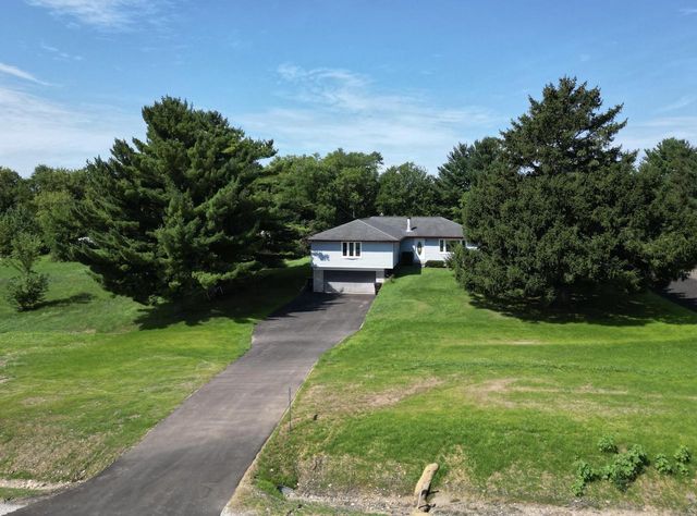 W224S9189 Leo LANE, Big Bend, WI 53103