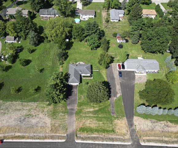 W224S9189 Leo LANE, Big Bend, WI 53103