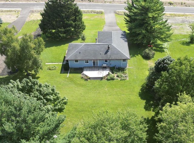W224S9189 Leo LANE, Big Bend, WI 53103