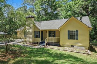 4827 Oakwood Court, Loganville, GA 30052