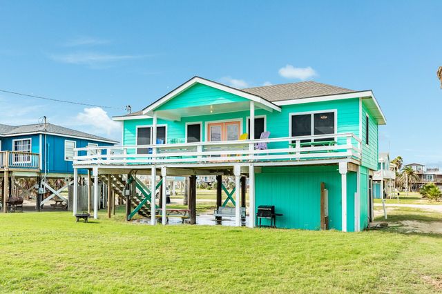 411 Seashell Drive, Surfside Beach, TX 77541