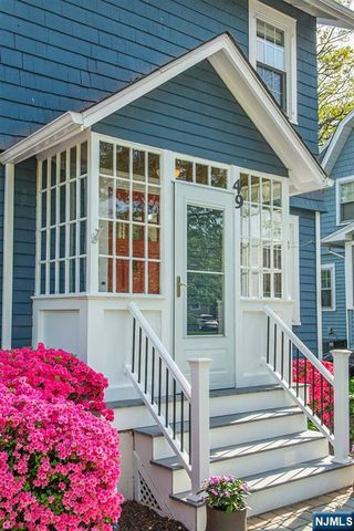 49 Harvard Street, Montclair, NJ 07042